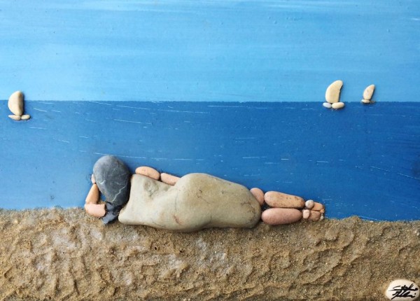 Creative art from stones find on the beach by Stefano Furlani
