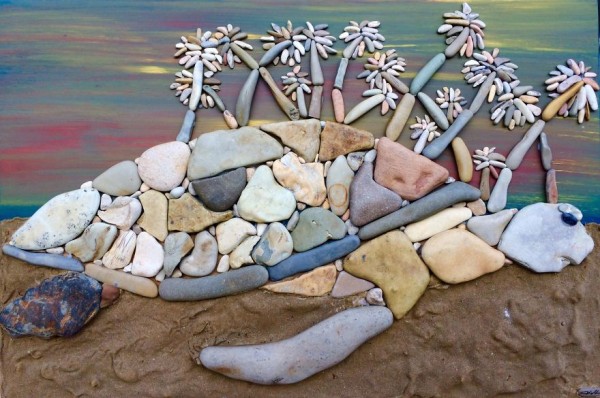 Creative art from stones find on the beach by Stefano Furlani