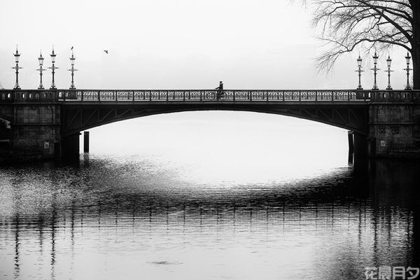 Urban melancholy, photography by Alexander Schoenberg