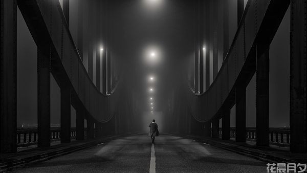 Urban melancholy, photography by Alexander Schoenberg