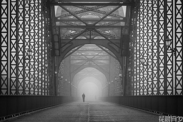 Urban melancholy, photography by Alexander Schoenberg