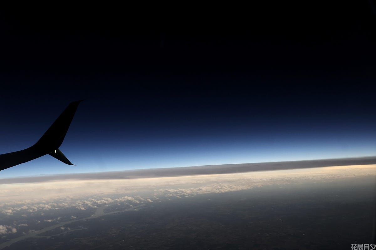 Total solar eclipse 2024 Southwest flight view gettyimages-2147625579