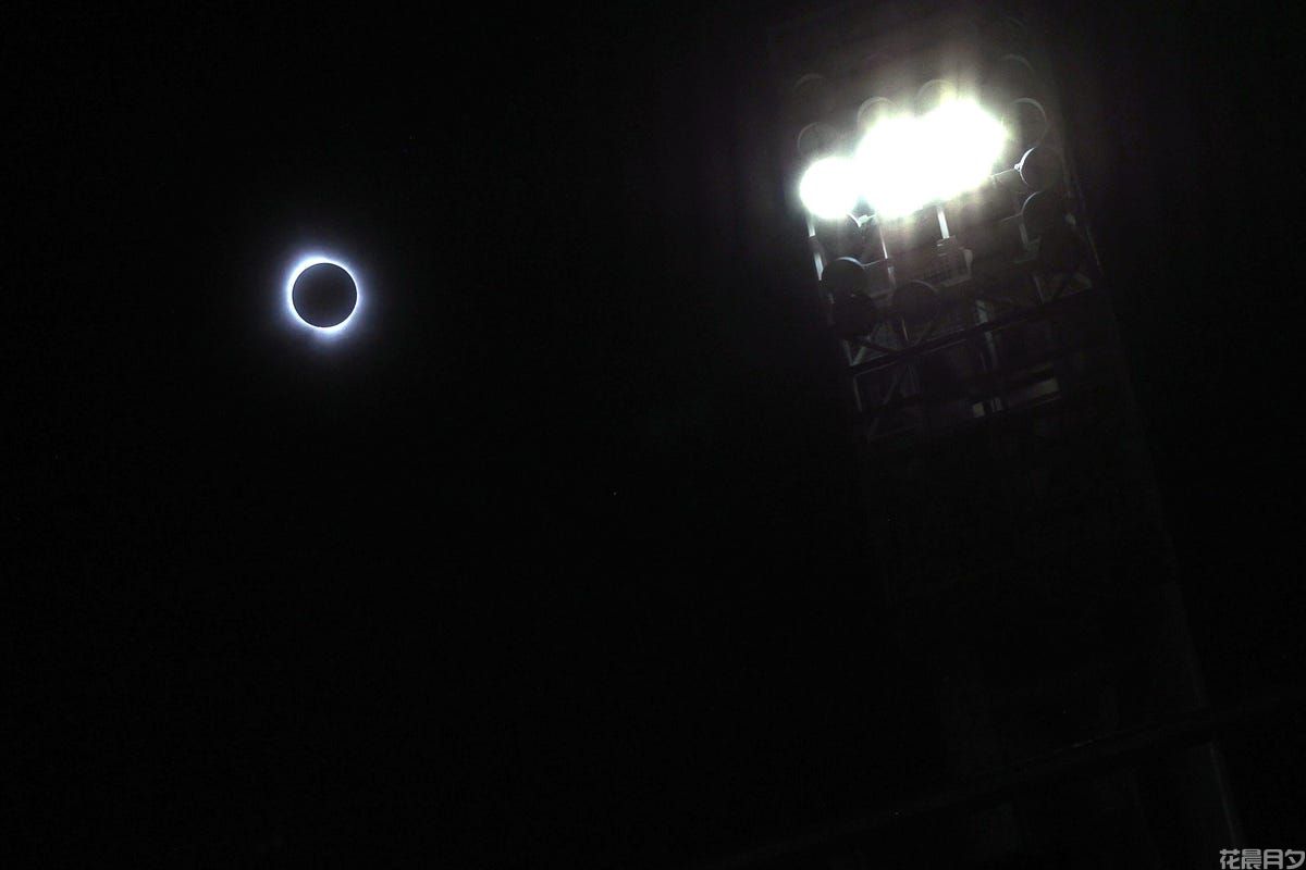 Total solar eclipse 2024 Ohio Cleveland Guardians Chicago White Sox gettyimages-2147625665