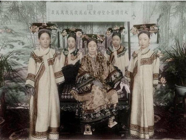 慈禧光绪只差一天__光绪年间慈禧