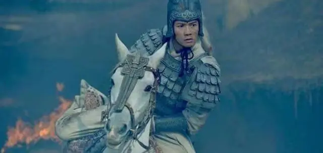 刘表麾下的一员武将，原本默默无闻，却在归降刘备后一鸣惊人__刘表麾下的一员武将，原本默默无闻，却在归降刘备后一鸣惊人