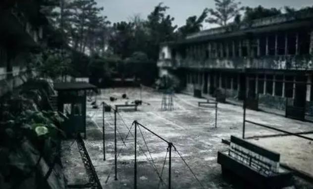 中国闹鬼最凶的小学达德小学 亚洲十大恐怖地点之一__中国闹鬼最凶的小学达德小学 亚洲十大恐怖地点之一