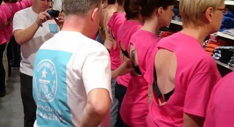 奇葩吉尼斯世界纪录身体部分_奇葩吉尼斯世界纪录有哪些_