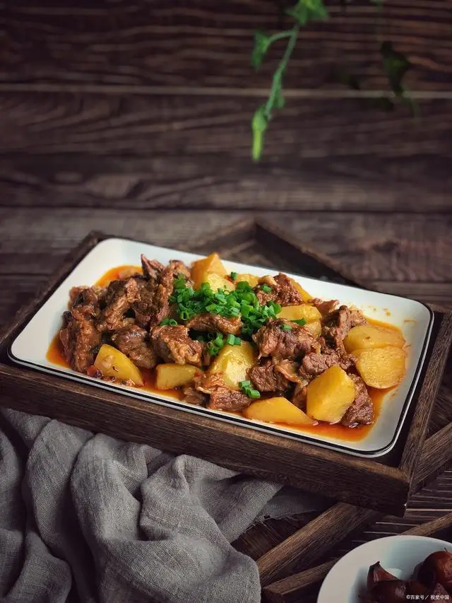 _牛肉可以炖的地方都有哪里_牛肉有哪些可炖的菜