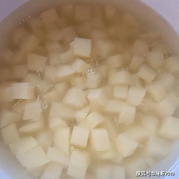 土豆番茄饭怎么做_番茄土豆饭直接煮饭能熟吗_