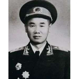 江同志问陈再道将军还有什么要求，陈临终说：老区的农民们太苦了